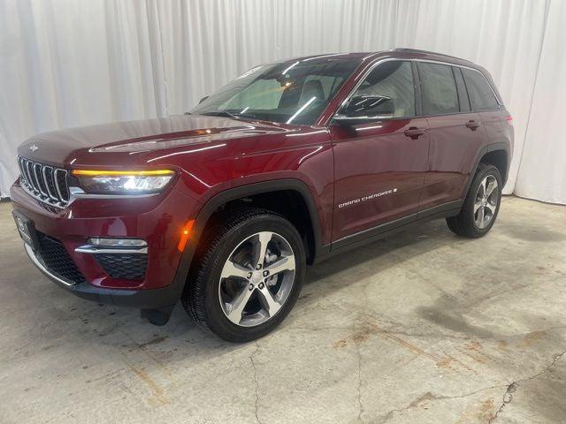 2025 Jeep Grand Cherokee GRAND CHEROKEE LIMITED 4X4 2025 Jeep Grand Cherokee GRAND CHEROKEE LIMITED 4X4