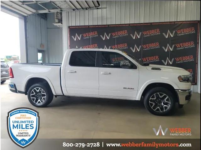 2025 RAM Ram 1500 RAM 1500 LARAMIE CREW CAB 4X4 57 BOX