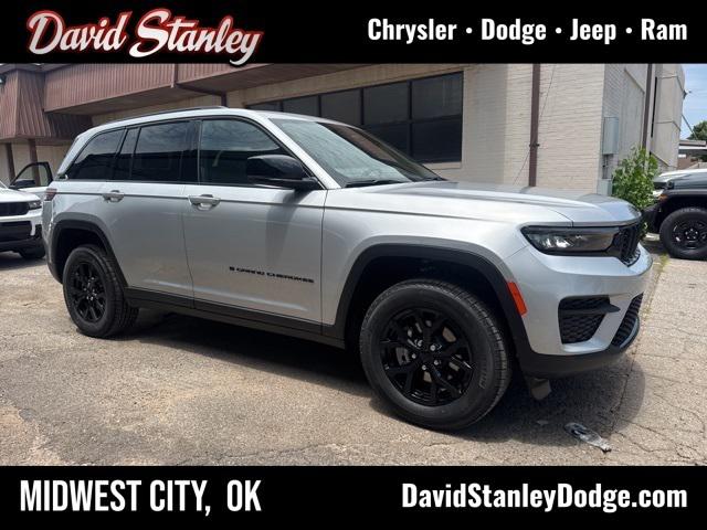 2025 Jeep Grand Cherokee GRAND CHEROKEE ALTITUDE 4X2