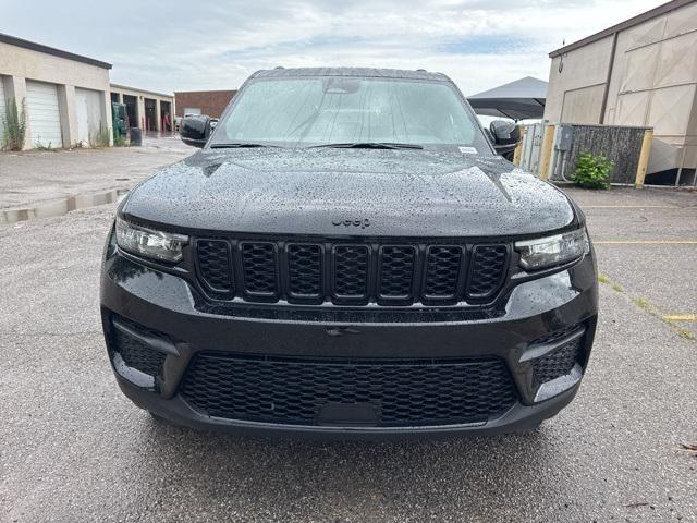 2025 Jeep Grand Cherokee GRAND CHEROKEE ALTITUDE 4X4
