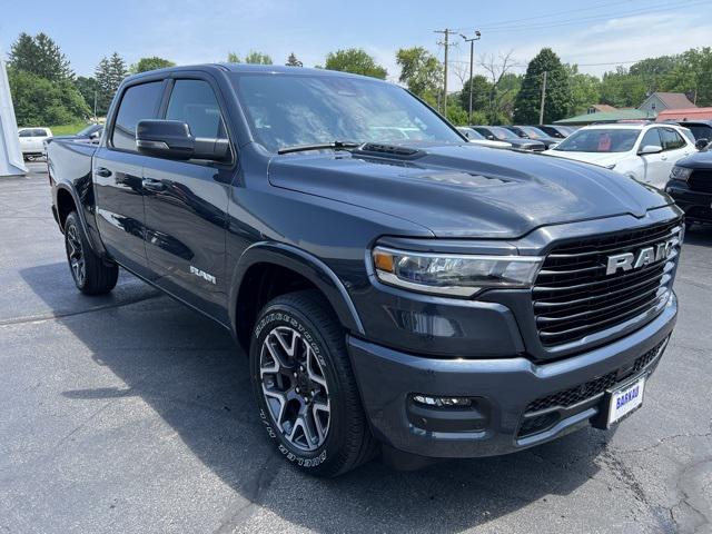 2025 RAM Ram 1500 RAM 1500 LARAMIE CREW CAB 4X4 57 BOX