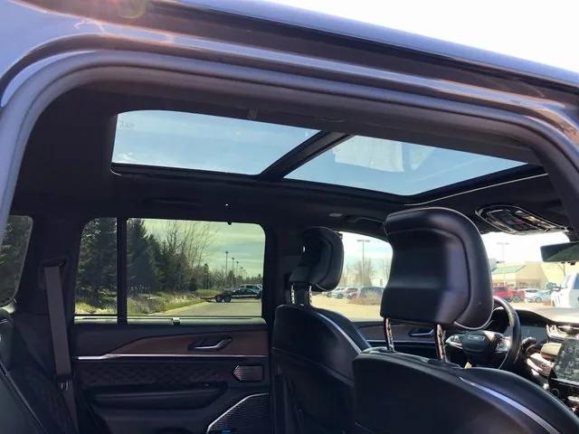 2022 Jeep Grand Cherokee Summit 4x4