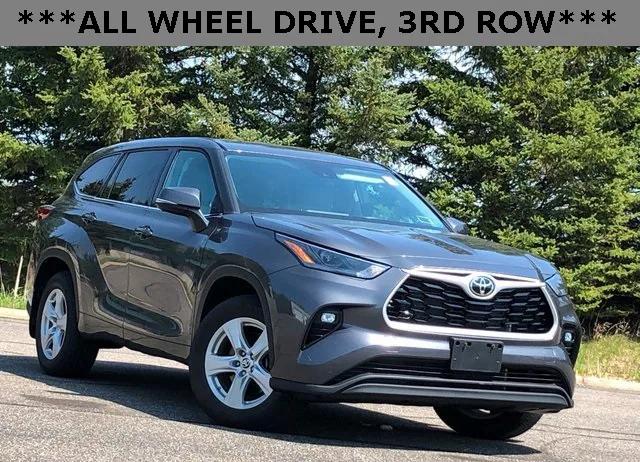 2022 Toyota Highlander LE