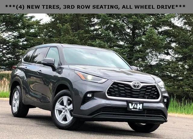 2022 Toyota Highlander LE