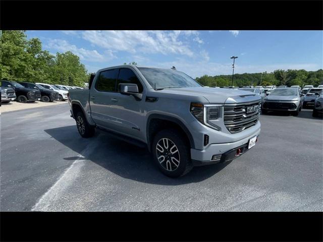 2024 GMC Sierra 1500 4WD Crew Cab Short Box AT4