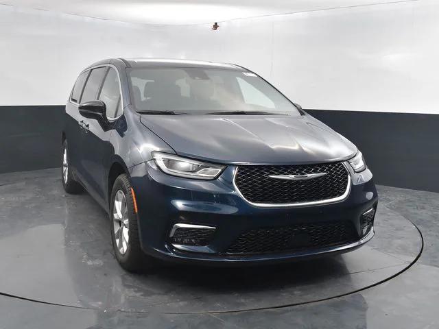 2025 Chrysler Pacifica PACIFICA SELECT AWD