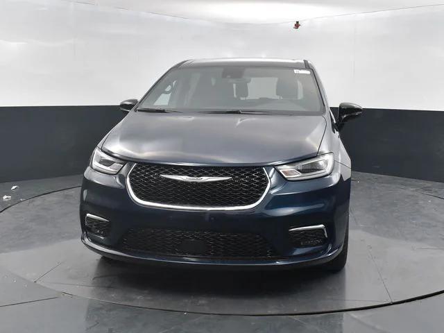 2025 Chrysler Pacifica PACIFICA SELECT AWD