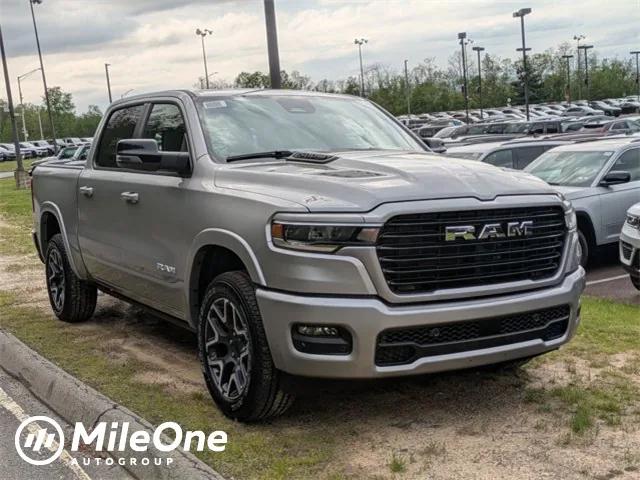2025 RAM Ram 1500 RAM 1500 LARAMIE CREW CAB 4X4 57 BOX
