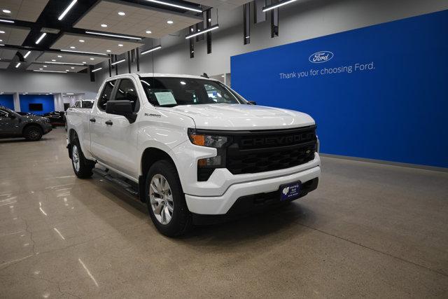 2022 Chevrolet Silverado 1500 4WD Double Cab Standard Bed Custom