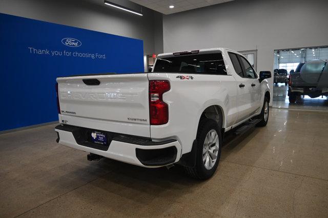 2022 Chevrolet Silverado 1500 4WD Double Cab Standard Bed Custom