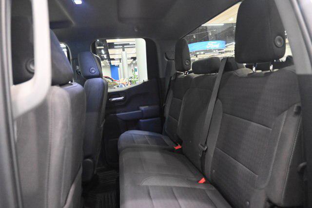 2022 Chevrolet Silverado 1500 4WD Double Cab Standard Bed Custom