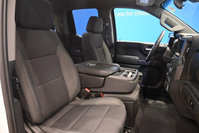 2022 Chevrolet Silverado 1500 4WD Double Cab Standard Bed Custom