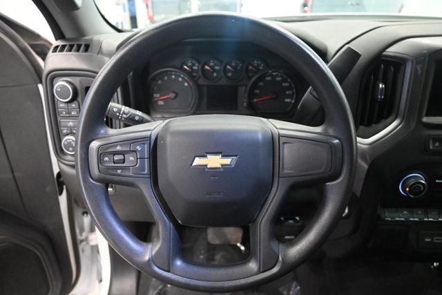 2022 Chevrolet Silverado 1500 4WD Double Cab Standard Bed Custom