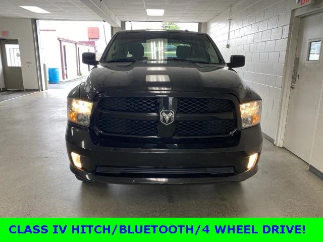 2017 RAM 1500 Express Crew Cab 4x4 57 Box