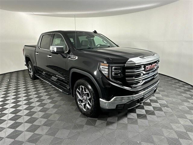 2022 GMC Sierra 1500 4WD Crew Cab Short Box SLT