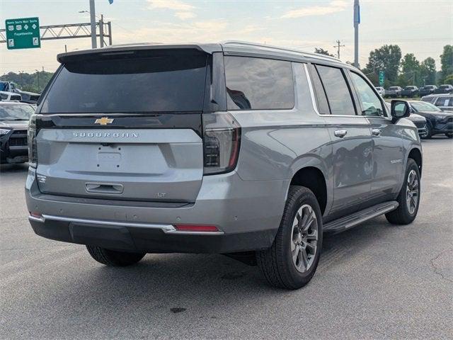 2025 Chevrolet Suburban 4WD LT