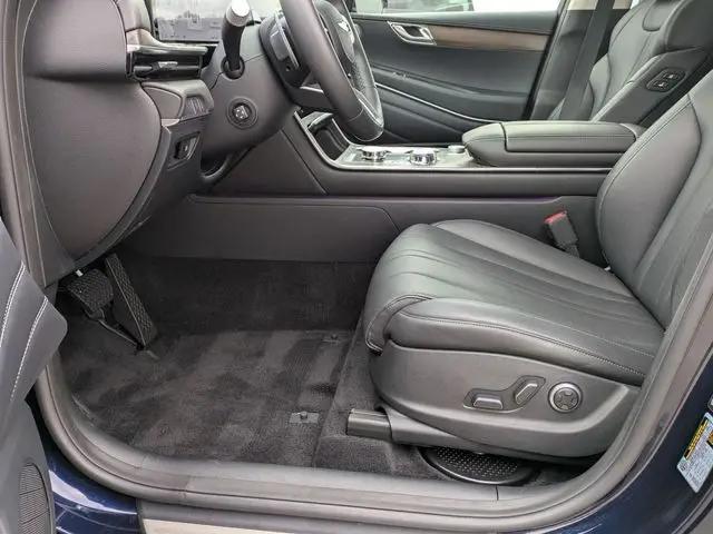 2025 Genesis GV80 2.5T Select AWD