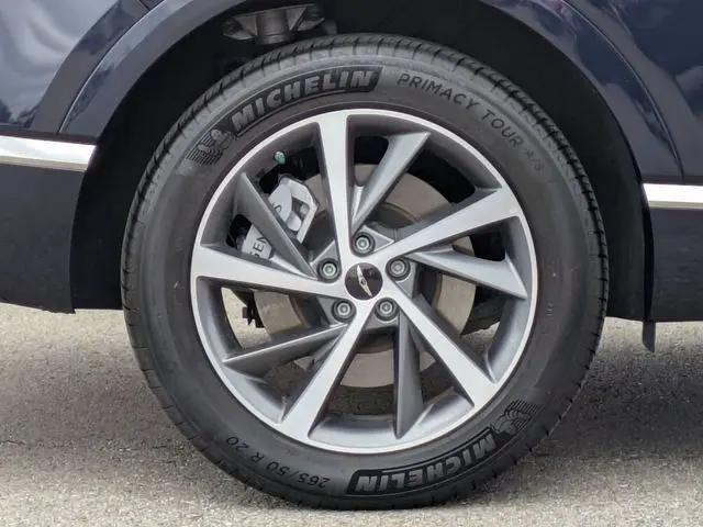 2025 Genesis GV80 2.5T Select AWD