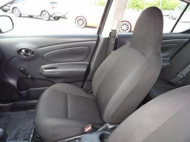 2015 Nissan Versa 1.6 S+
