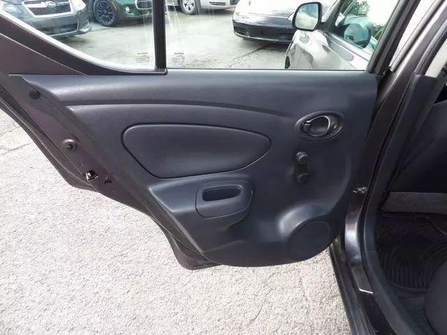 2015 Nissan Versa 1.6 S+