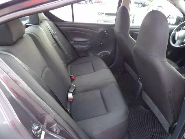 2015 Nissan Versa 1.6 S+