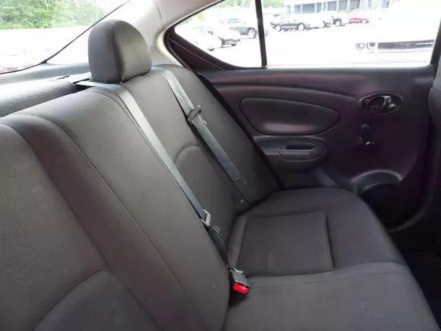 2015 Nissan Versa 1.6 S+