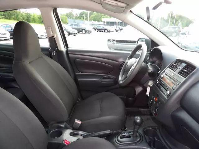 2015 Nissan Versa 1.6 S+