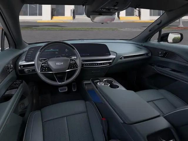 2025 Cadillac iQ Luxury w/1SE