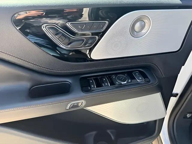 2025 Lincoln Aviator Black Label