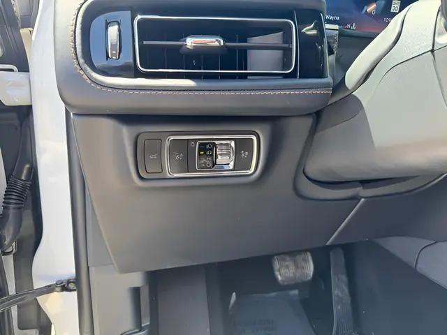 2025 Lincoln Aviator Black Label