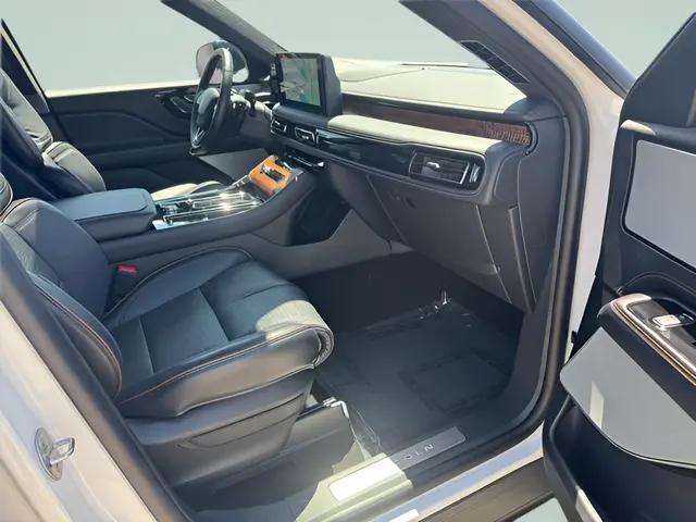 2025 Lincoln Aviator Black Label