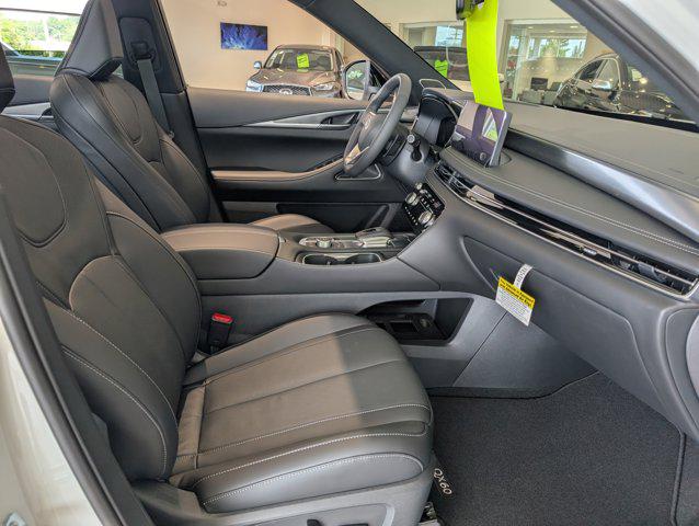 2025 INFINITI QX60 LUXE AWD