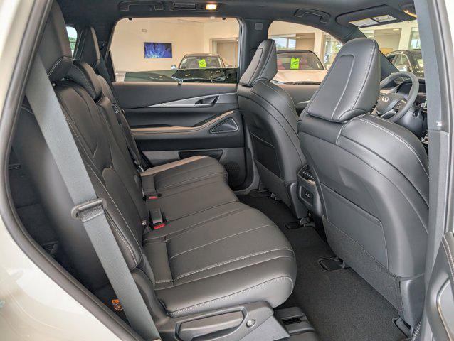 2025 INFINITI QX60 LUXE AWD