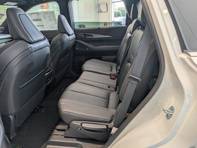 2025 INFINITI QX60 LUXE AWD