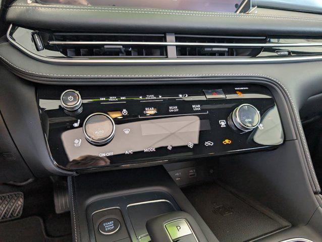 2025 INFINITI QX60 LUXE AWD