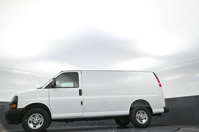 2025 Chevrolet Express Cargo Van RWD 2500 Regular Wheelbase WT