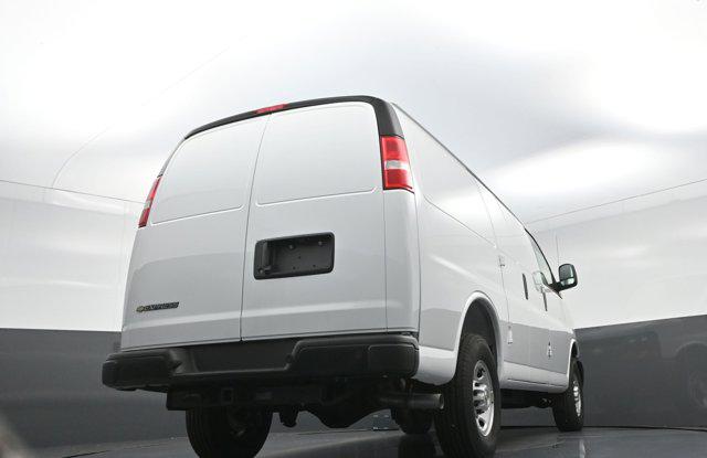 2025 Chevrolet Express Cargo Van RWD 2500 Regular Wheelbase WT