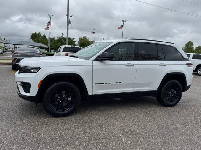 2025 Jeep Grand Cherokee Altitude 4x2