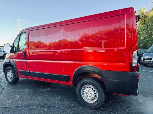 2025 Ram ProMaster Cargo Van Tradesman Low Roof 136" WB w/Pass Seat