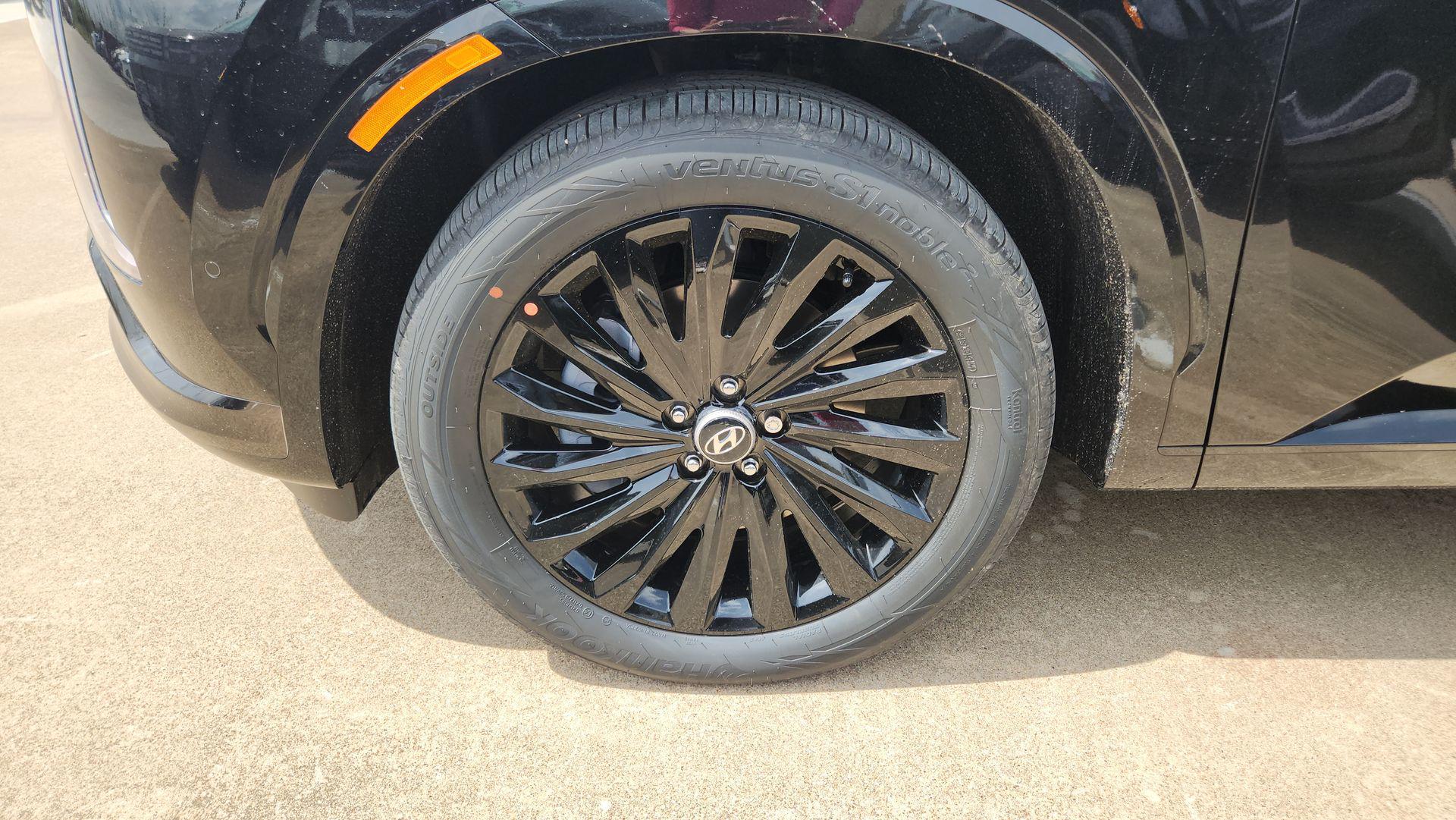 2025 Hyundai Palisade Calligraphy Night Edition - Photo 6