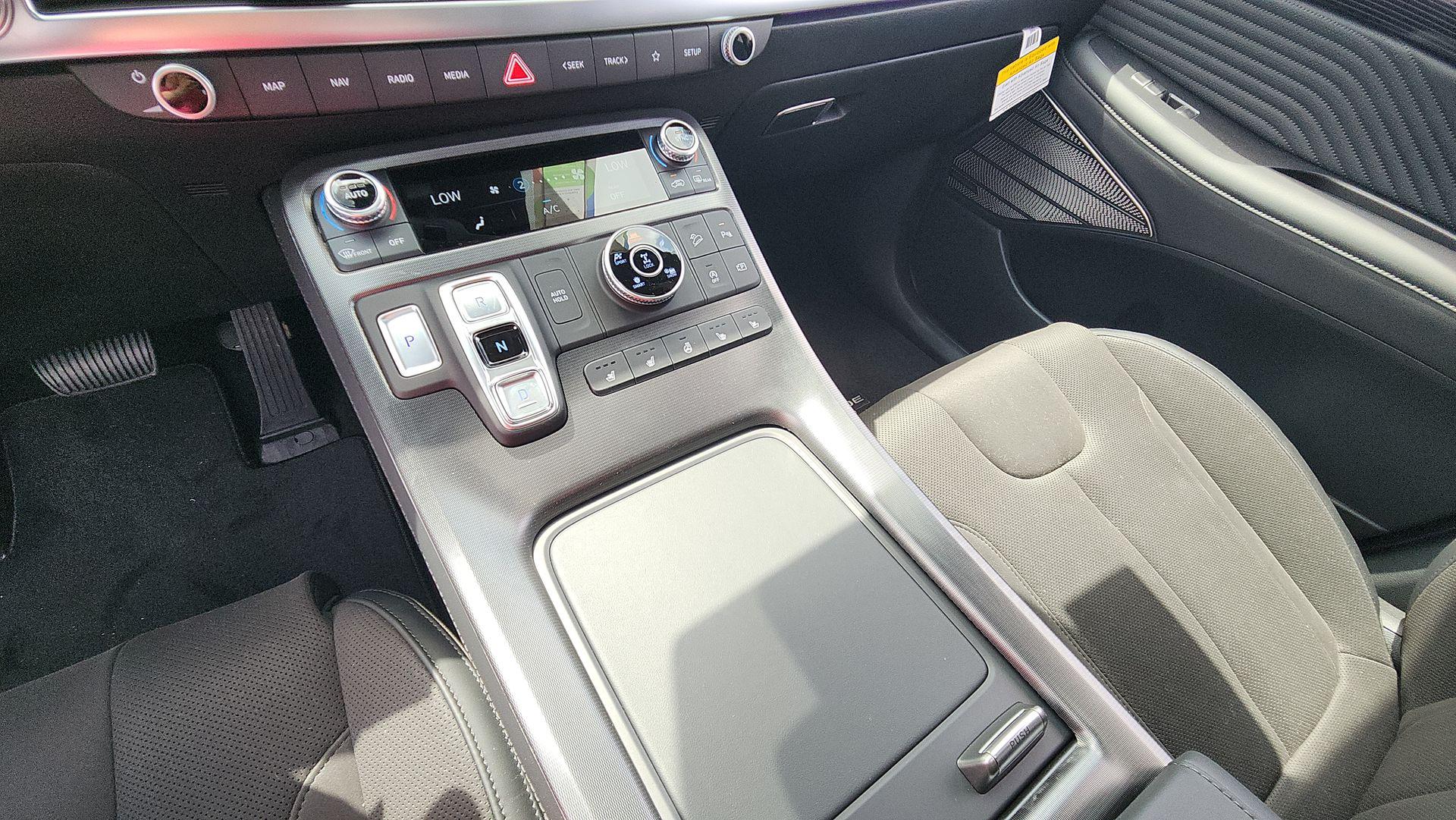 2025 Hyundai Palisade Calligraphy Night Edition - Photo 15