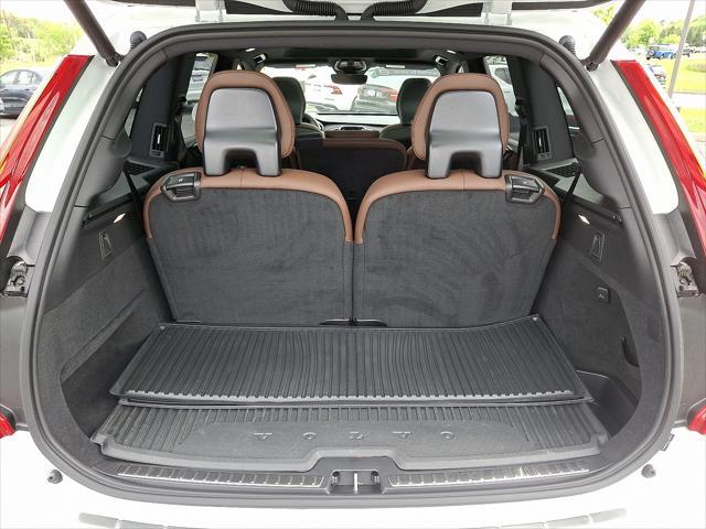 2025 Volvo XC90 Plug-In Hybrid T8 Plus 7-Seater
