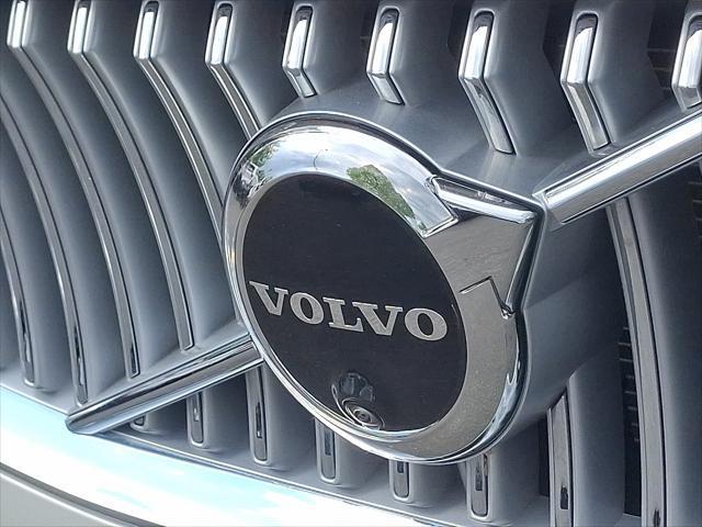 2025 Volvo XC90 Plug-In Hybrid T8 Plus 7-Seater