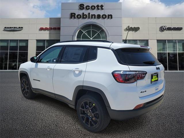 2025 Jeep Compass COMPASS LATITUDE 4X4
