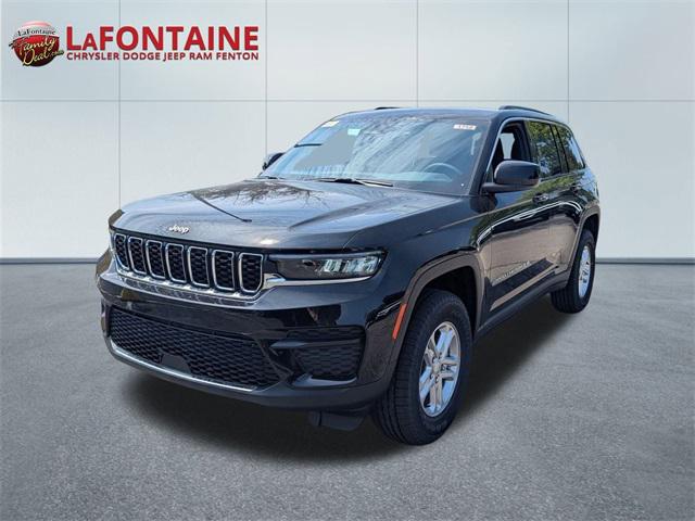 2025 Jeep Grand Cherokee GRAND CHEROKEE LAREDO 4X4