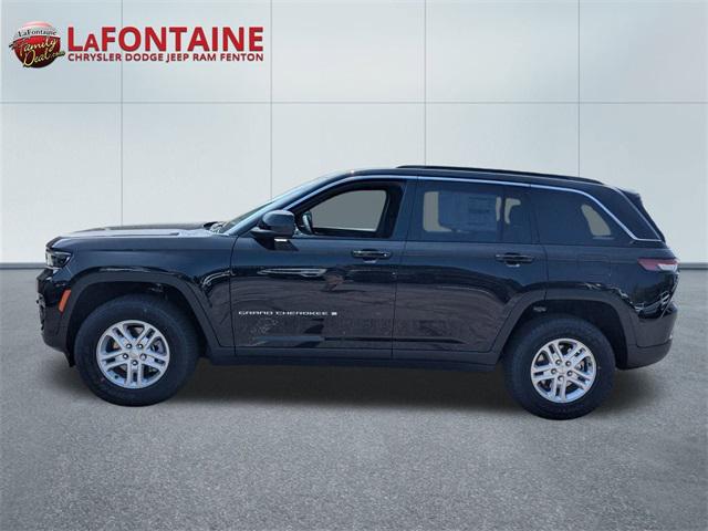 2025 Jeep Grand Cherokee GRAND CHEROKEE LAREDO 4X4