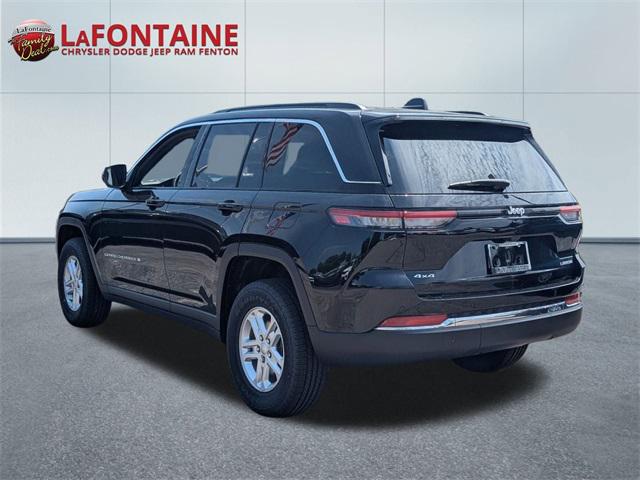 2025 Jeep Grand Cherokee GRAND CHEROKEE LAREDO 4X4