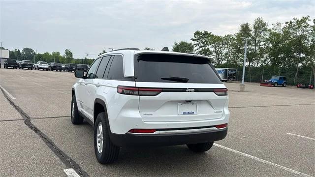 2025 Jeep Grand Cherokee GRAND CHEROKEE LAREDO 4X4