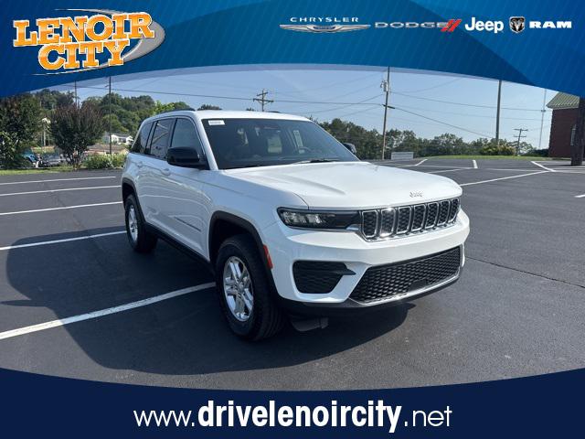 2025 Jeep Grand Cherokee GRAND CHEROKEE LAREDO 4X4