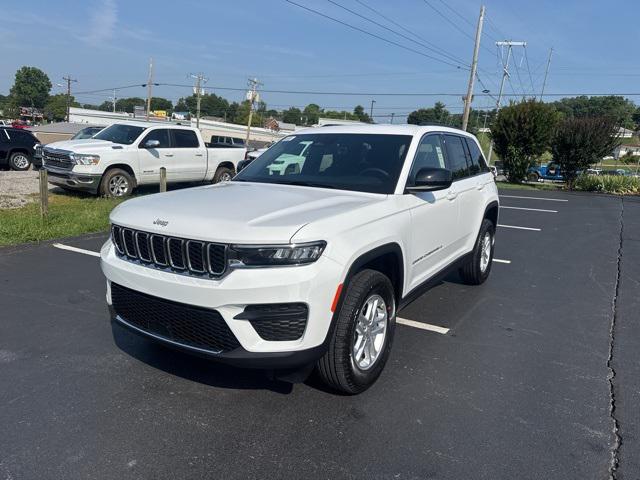2025 Jeep Grand Cherokee GRAND CHEROKEE LAREDO 4X4